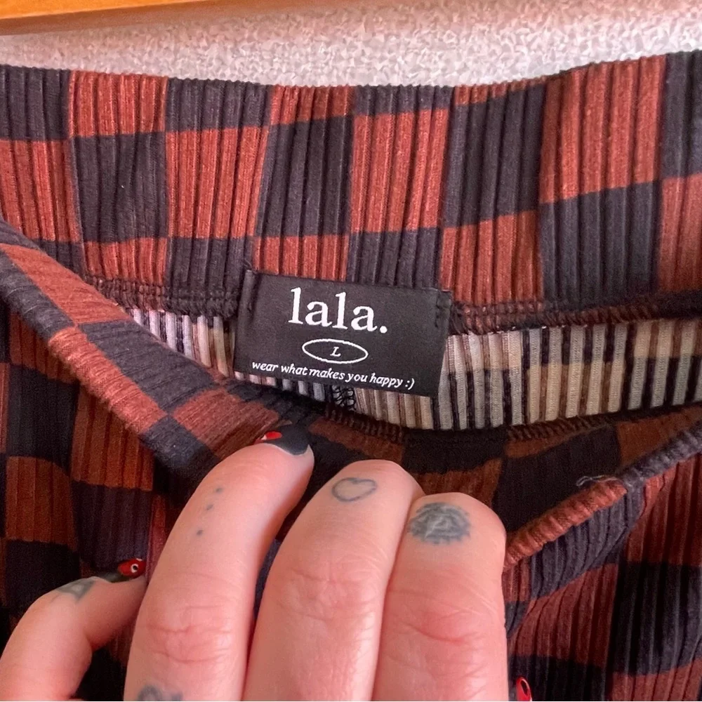 Dressed in LALA checkered wide leg pull on pant - Picture 4 of 5